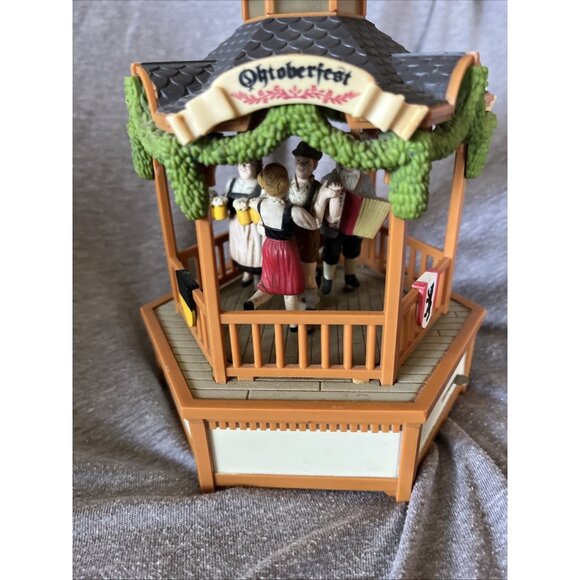 1986 Enesco Small World Of Music "Oktoberfest Gazebo" plays Beer Barrel Polka - Picture 3 of 6